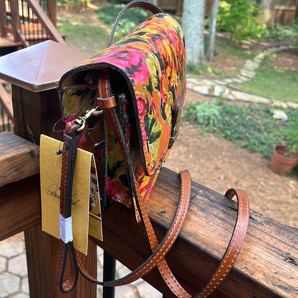 Patricia Nash LANZA Summer Roses Crossbody/Clutch/Wristlet NWT - Picture 3 of 12